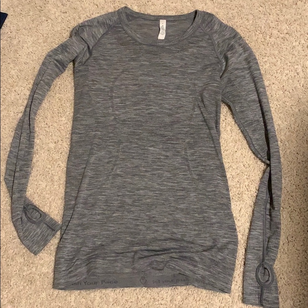 Lululemon long sleeve swifty top